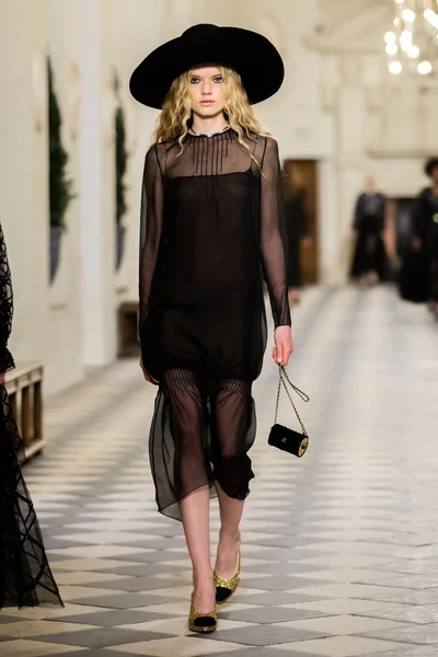 Look 59